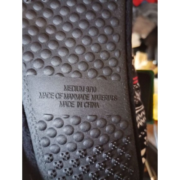 Tim Burton's Disney The night before Christmas slippers size 9 to 10 size 11 to - Picture 5 of 7